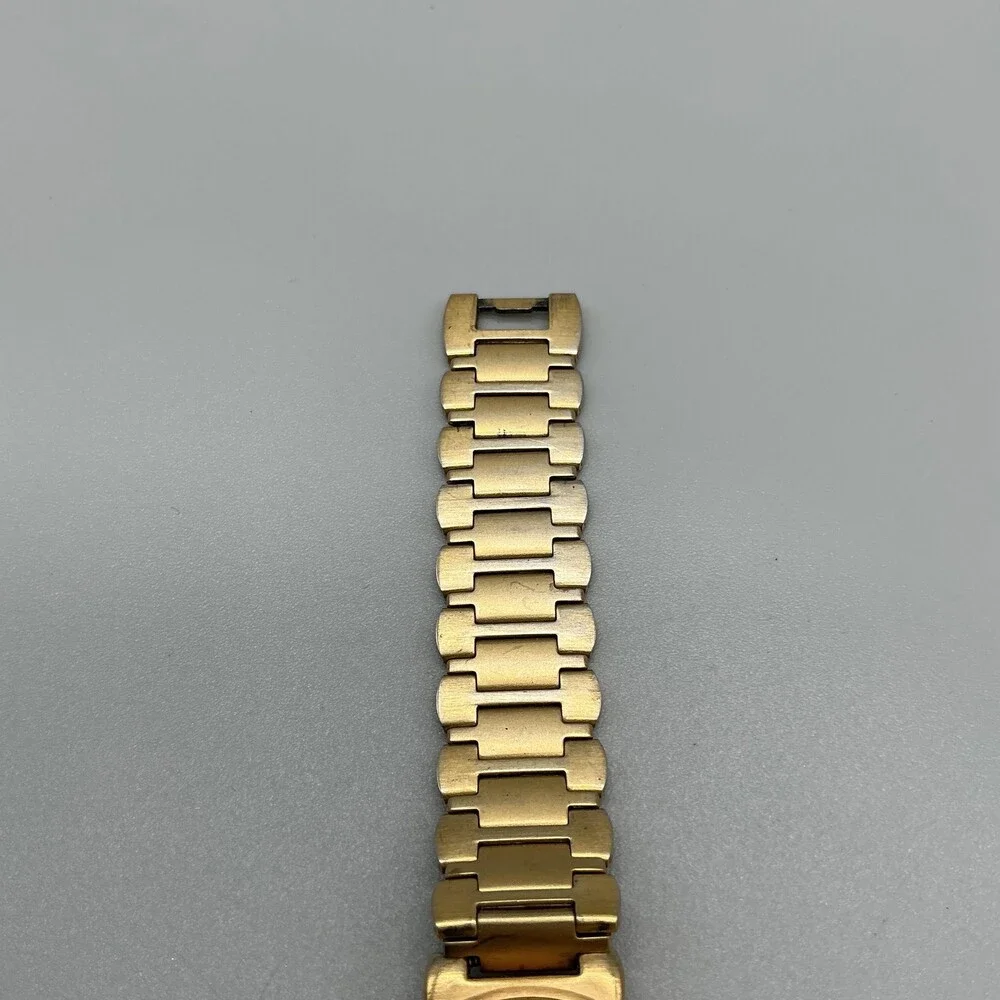 Vintage Gruen 236-Y121 Womens Watch 33mm Black Dial Gold Tone New Battery 7.75